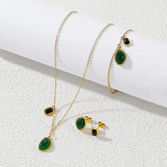 Emerald & Black Gemstone Double Pendant Necklace 💎✨