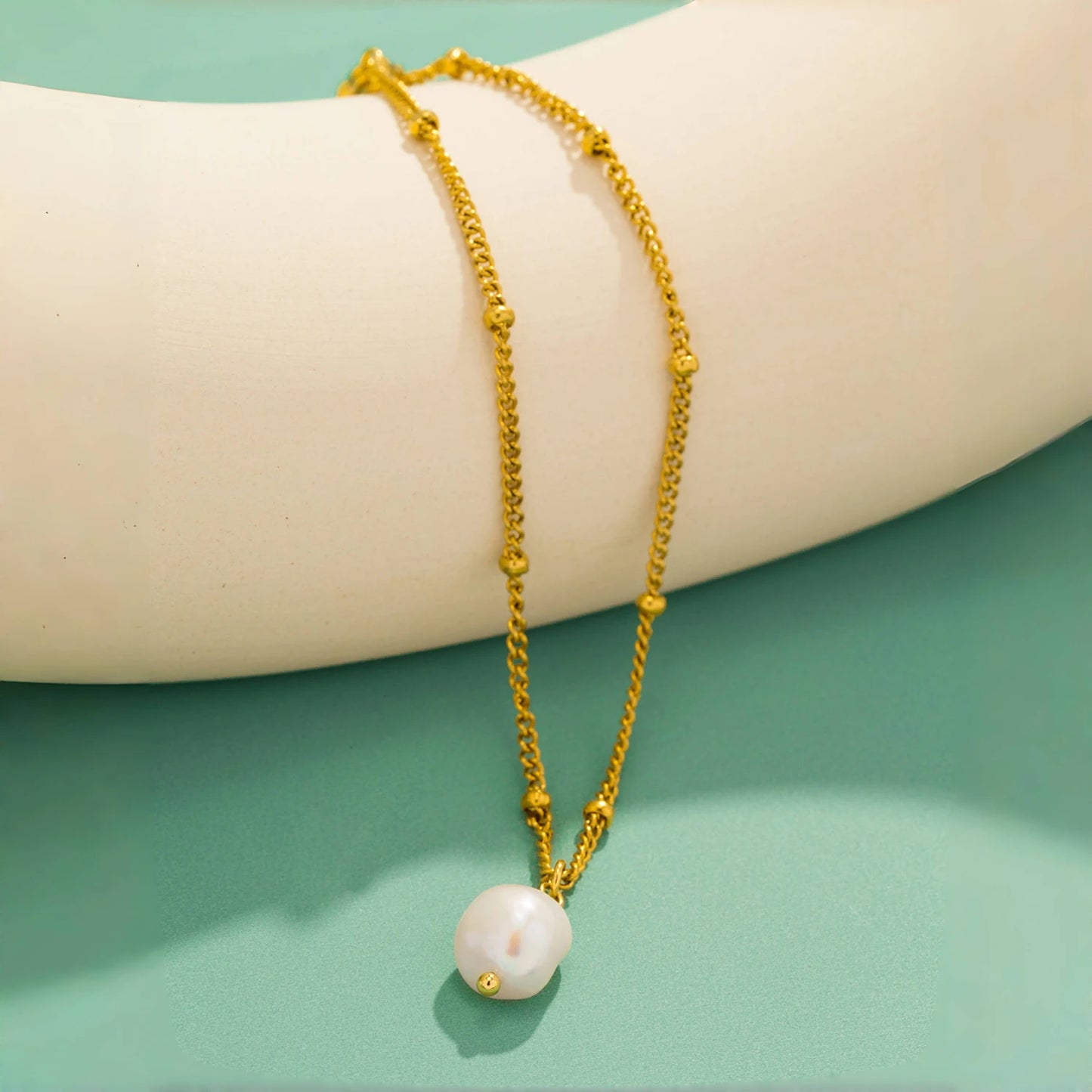 Minimalist Stainless Steel Chain 🌟