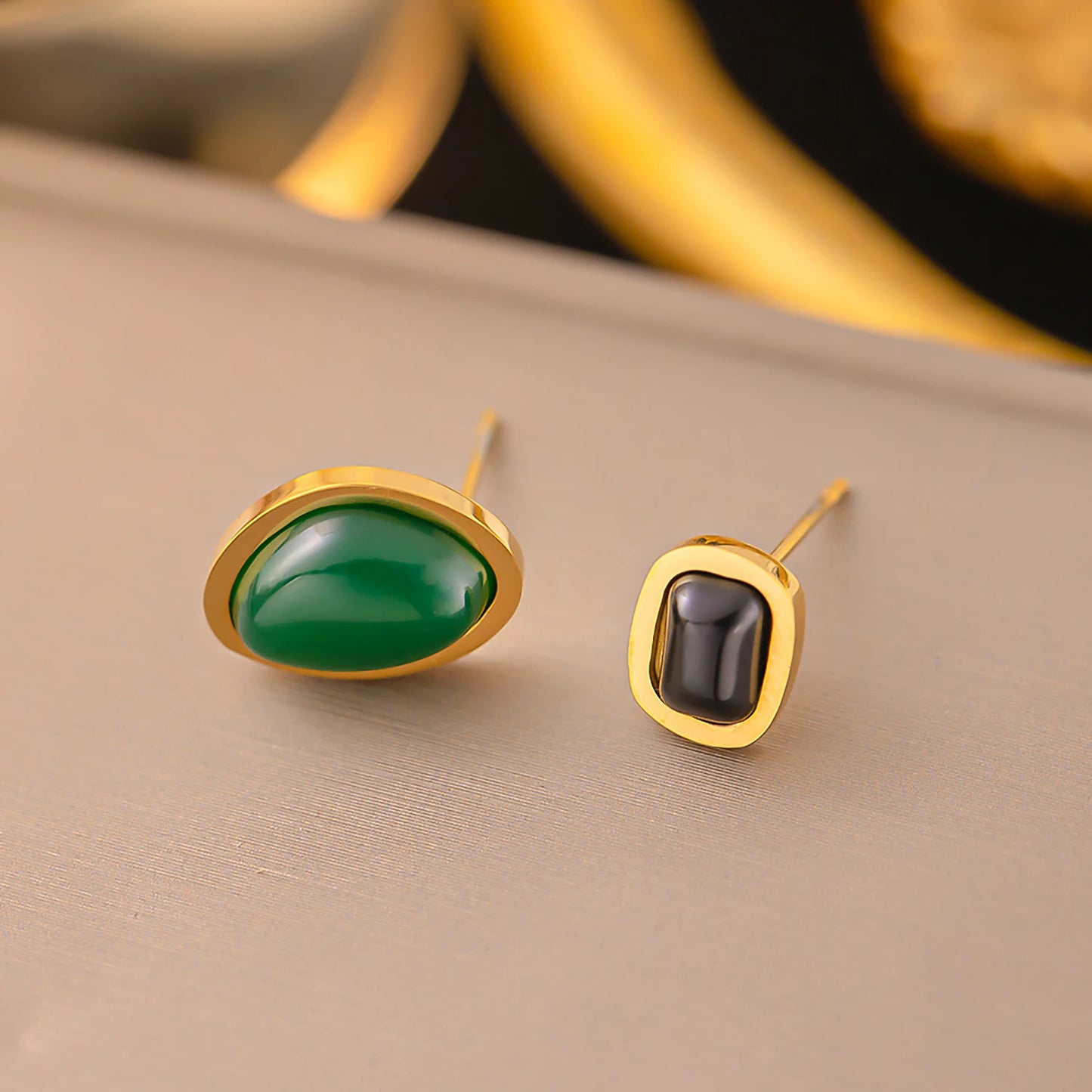 Emerald & Black Gemstone Double Pendant Necklace 💎✨