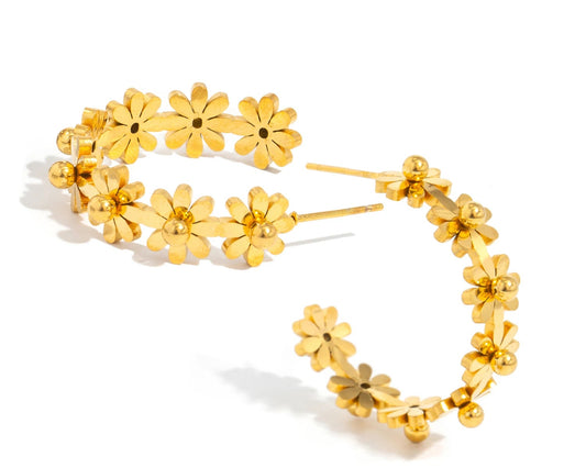 Daisy Flower Earrings 🌼18K gold-plated stainless steel ✨.